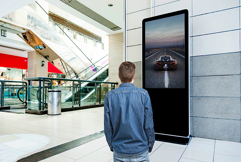 液晶屏廣告機(jī)