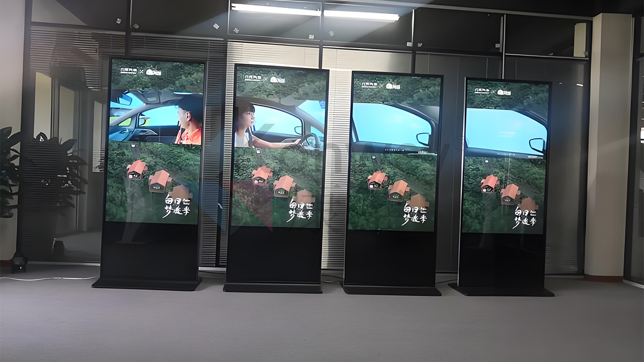 20 臺康維壁掛廣告機(jī)就位，點(diǎn)亮深圳 Live house 視聽盛宴