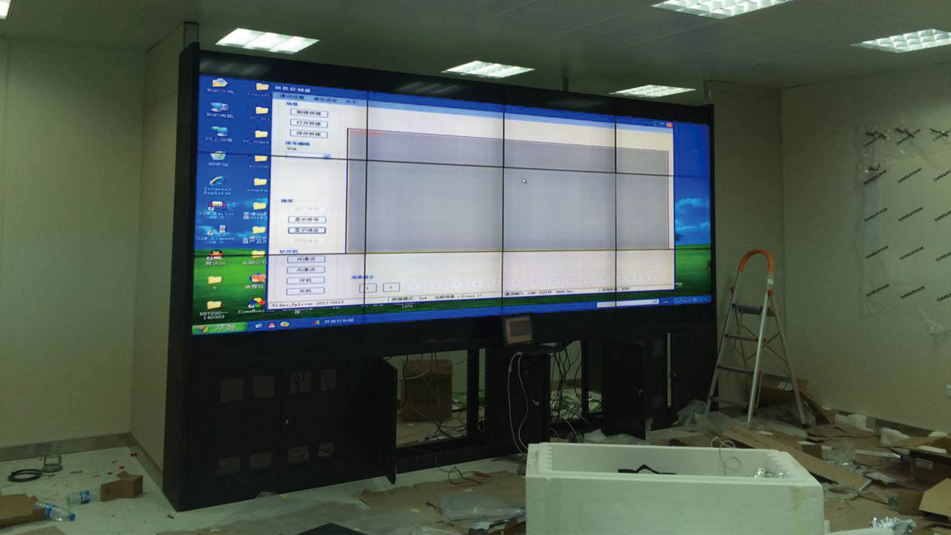 拼接屏連接線路：如何優(yōu)化拼接屏系統(tǒng)的信號(hào)傳輸？