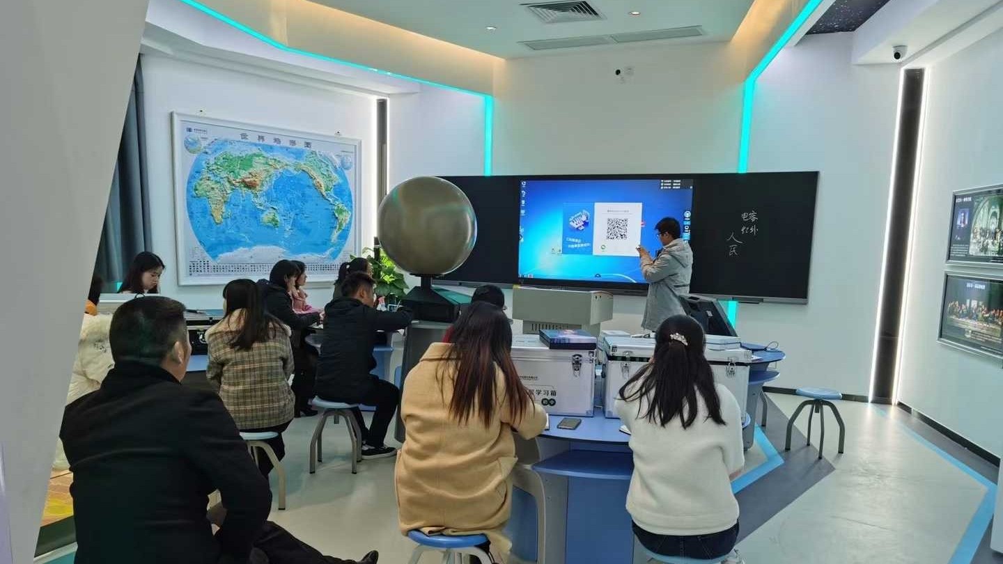 康維產品知識｜智慧黑板在課堂教學中有哪些作用？