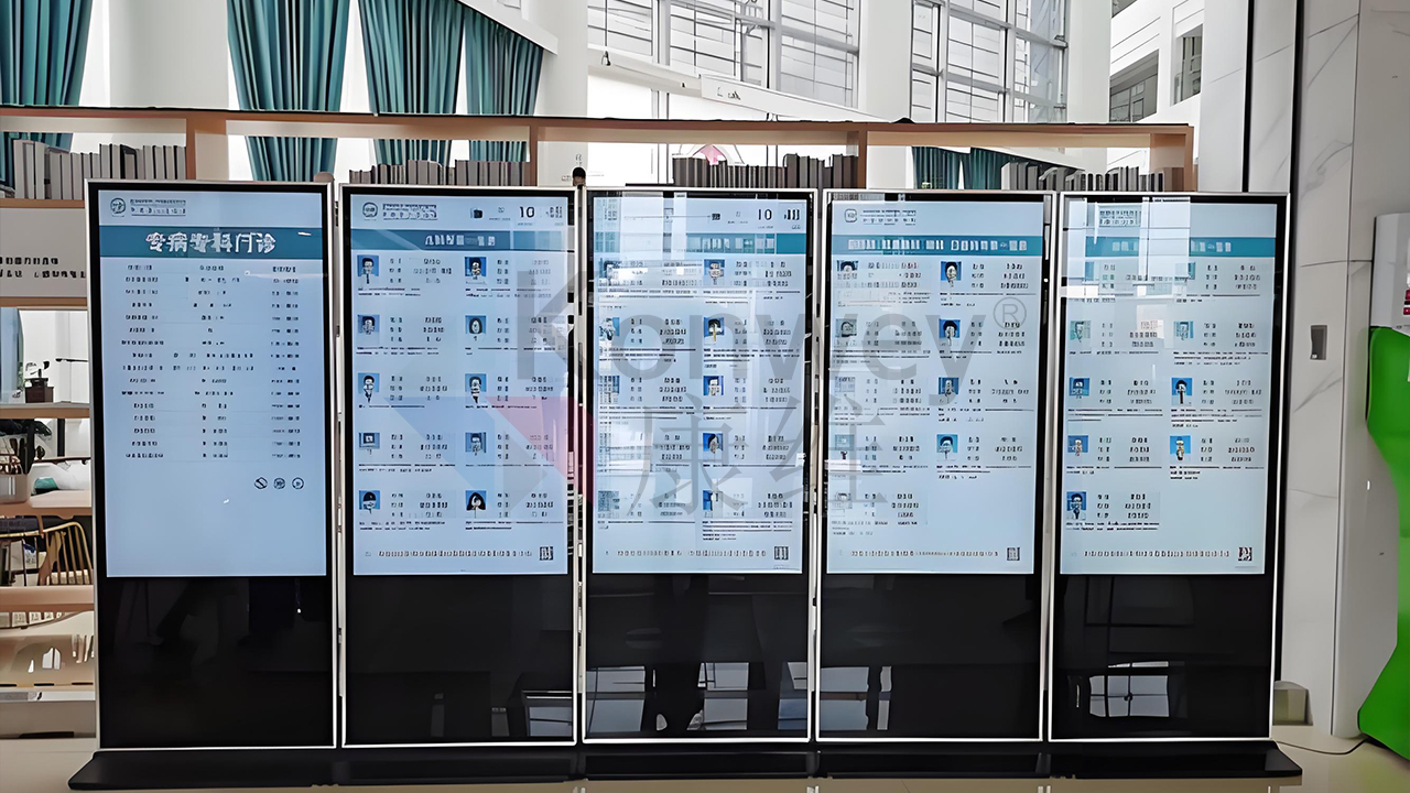 康維偉業(yè)廣告機(jī)，賦能大型醫(yī)院新體驗(yàn)?