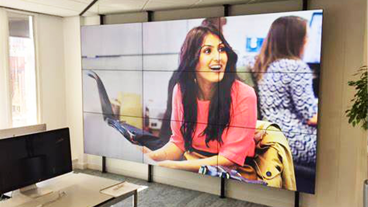 超清視覺體驗(yàn)：65寸4K液晶拼接屏的新標(biāo)準(zhǔn)